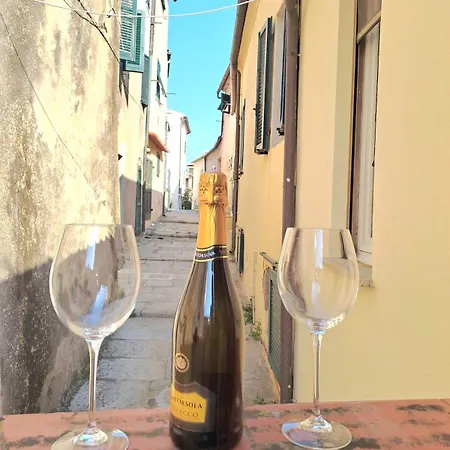 Casa Giulia Nel Borgo Lägenhet